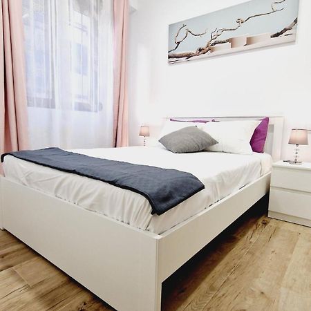 Appartamento Oteiza Madrid Esterno foto